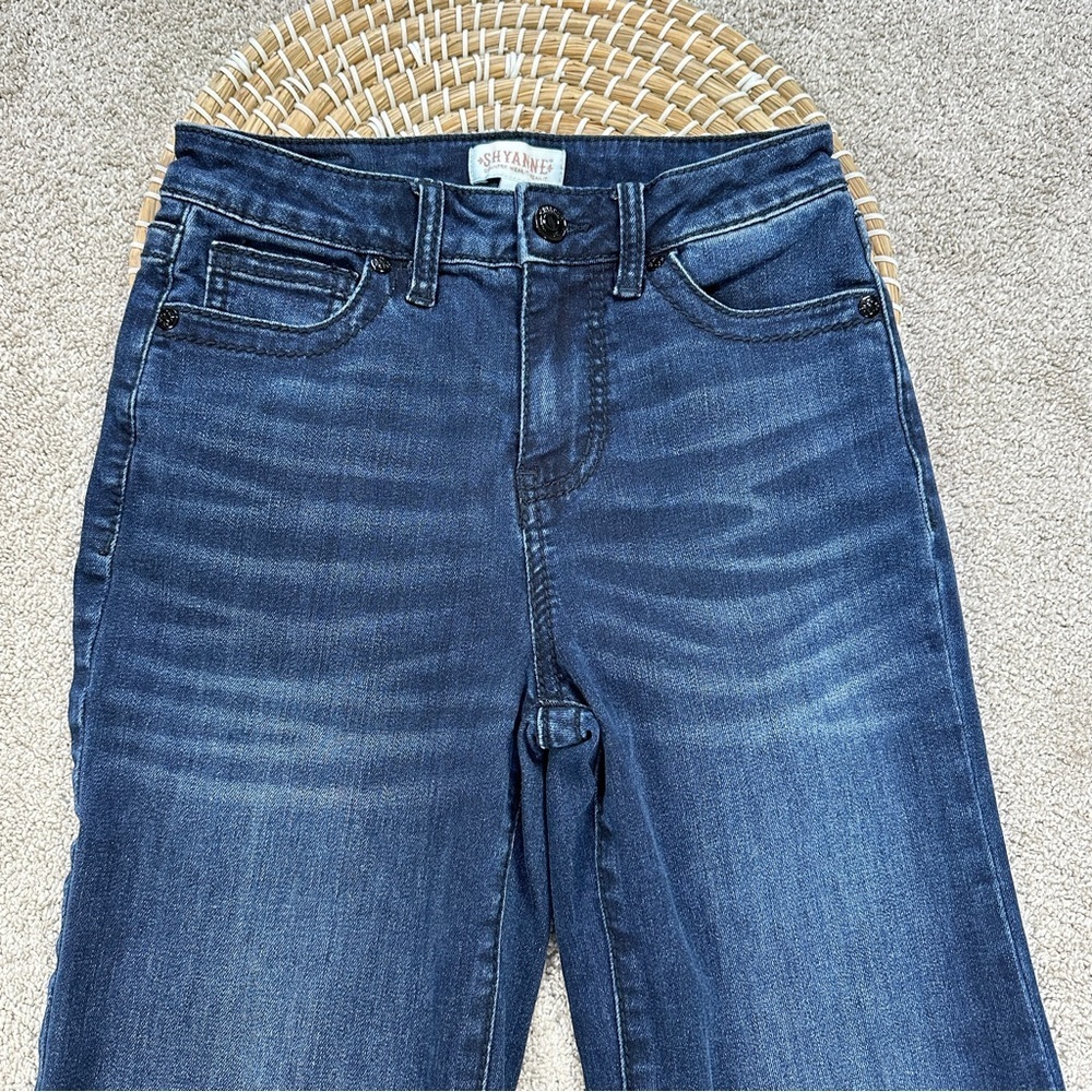 Shyanne Women’s Chandelier Pockets Flare Bootcut Jeans High Rise in Dark Wash 26 - Picture 4 of 16